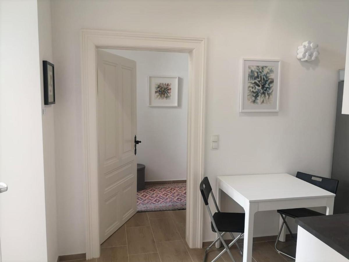 Appartement Ruhige Art-Garconniere Mit Balkon à Vienne Extérieur photo